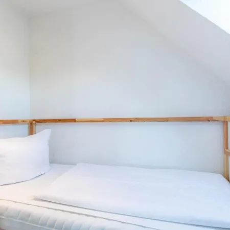 Apartment Alt 09 *